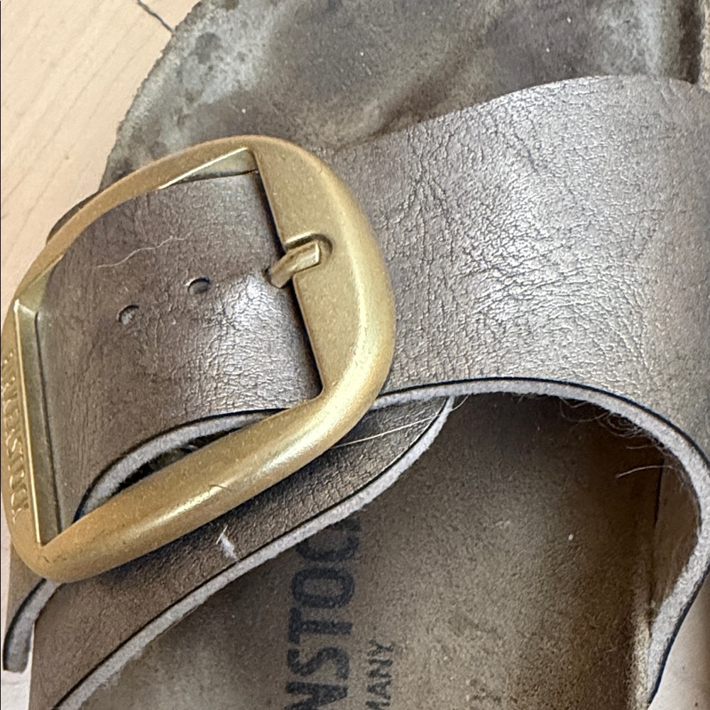 Birkenstock Brown Sandals with Gold Buckle - Picture 2 of 3